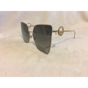 FENDI- Oversize Cat- Eye Sunglasses